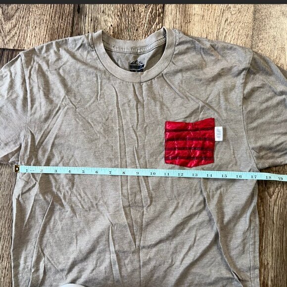 Gray Crewneck T Shirt With Red Striped Pocket DPTCO Size Medium Men's - Picture 8 of 9